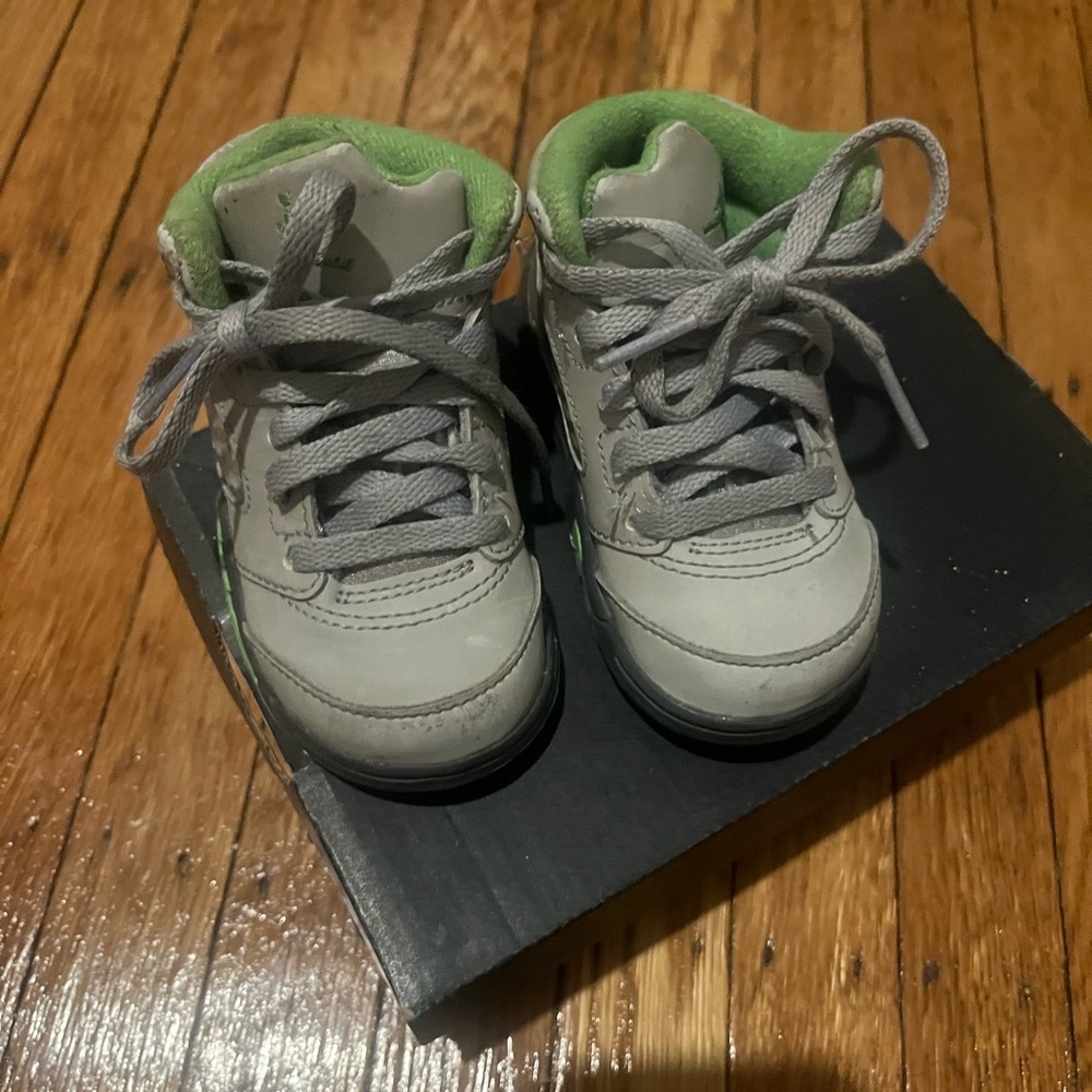 Jordan 5 size 5c good condition comes with box
